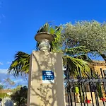 Napoleon Piscine&jacuzzi Villa