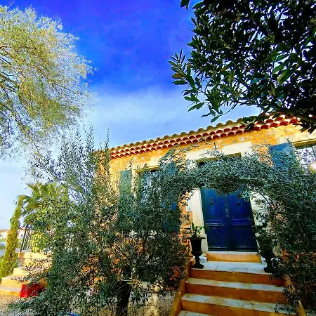 Napoleon Piscine&jacuzzi Villa
