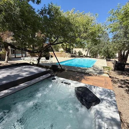 Napoleon Piscine&jacuzzi * Le Somail