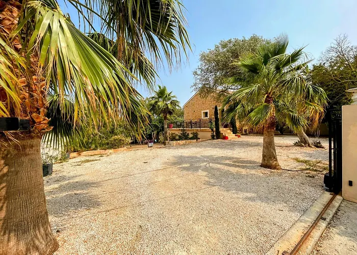 Villa Napoleon Piscine&jacuzzi Le Somail